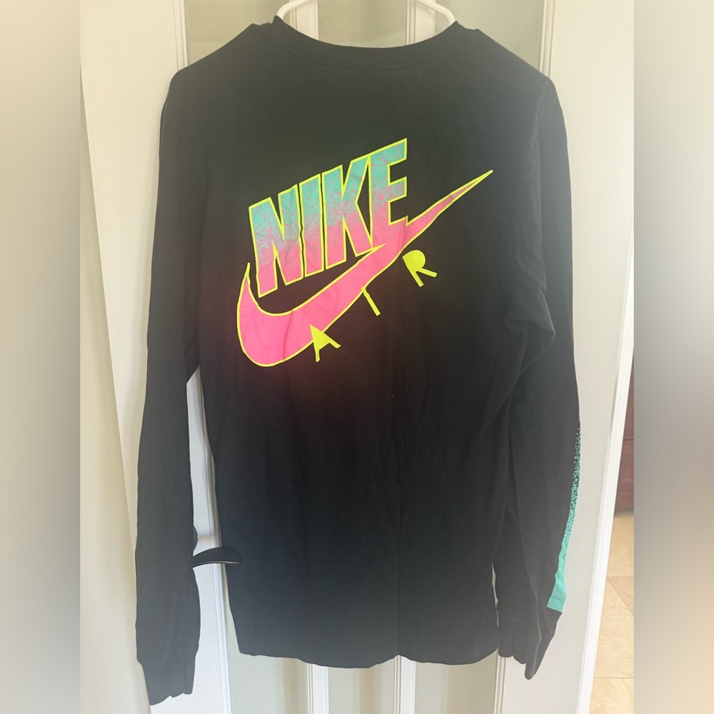 Nike Black and Neon Green Long Sleeve Tee - Picture 4 of 4